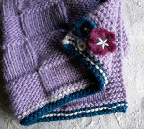 dknKnitAndFeltBlanket2