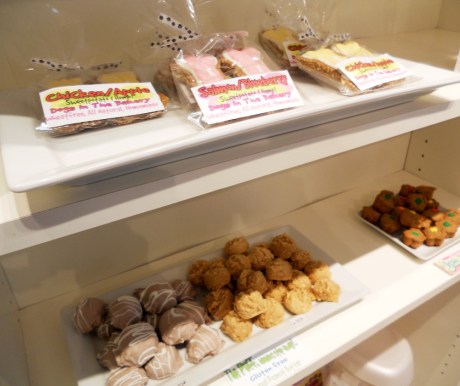 Delicious nibbles for pup; great as gifts too.