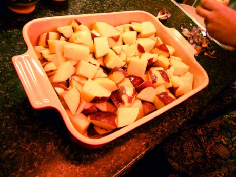 Chopped potatoes, garlic cloves and sliced shallot s were roasted first, then mashed with butter and cream.
