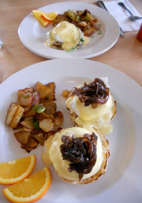 Bennys at Full Circle Cafe. A half order of Eggs Florentine and and full of Nanny's Benny. Those caramelized onions were outrageously delicious!