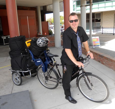 Mr. Damian Graham transports his gorgeous drum kit by bicycle!