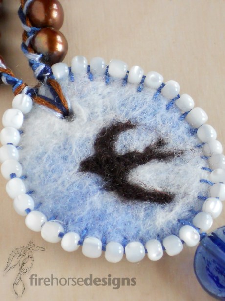 2_BirdFeltedPendant_Necklace_3