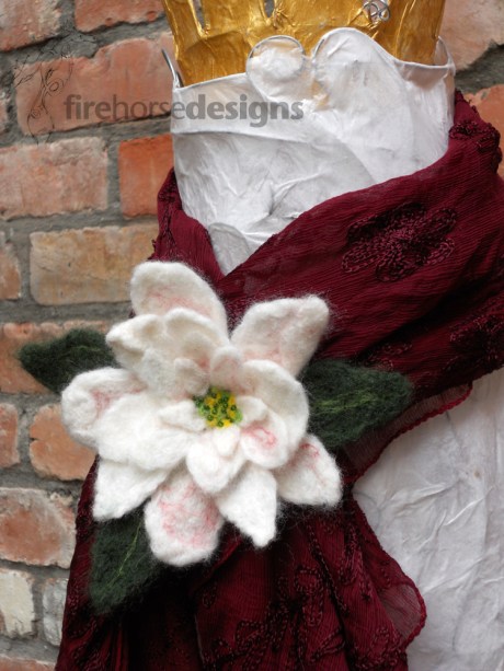 4_FeltedWhiteFLower_Brooch_5