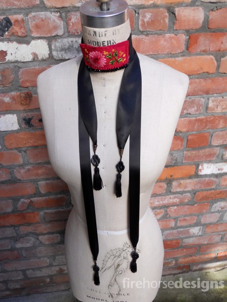 embrioderyredvelvetbkribbon_october2016_d