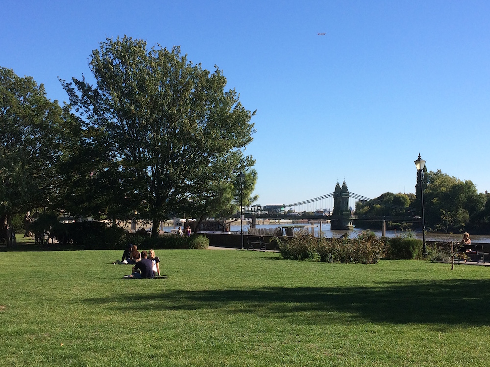 Hmmersmith_Park-Thames