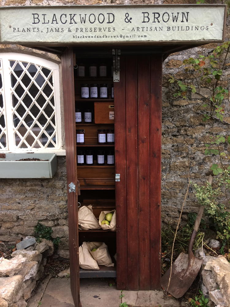 Mells_BlackwoodAndBrown